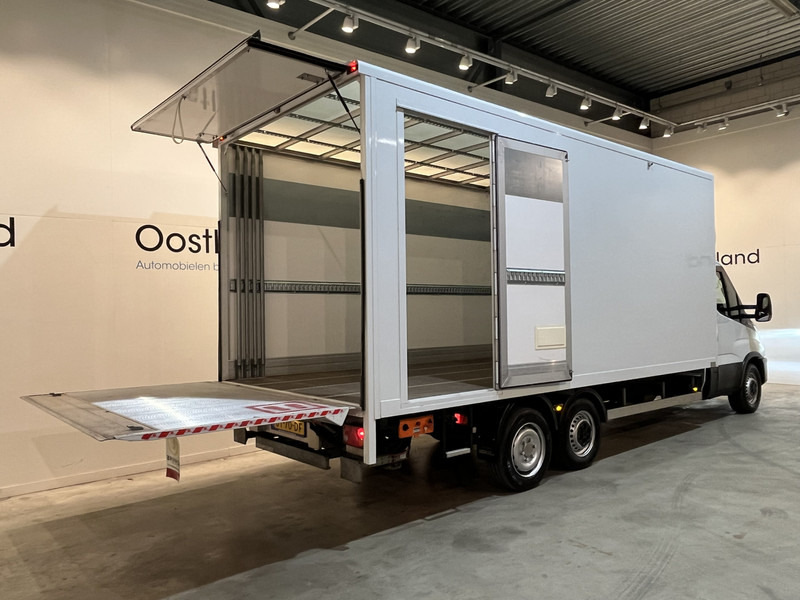 Iveco Daily 35S18 3.0 BE Clixtar Automaat Bakwagen met Laadklep / Laadvermogen 3.060 KG / Euro 6 / Luchtvering / Airco / Camera / CarPlay / Cruise Control / 91.000 KM !! - Vlačilec: slika 2 Iveco Daily 35S18 3.0 BE Clixtar Automaat Bakwagen met Laadklep / Laadvermogen 3.060 KG / Euro 6 / Luchtvering / Airco / Camera / CarPlay / Cruise Control / 91.000 KM !! - Vlačilec: slika 2