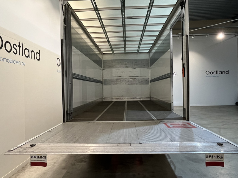 Iveco Daily 35S18 3.0 BE Clixtar Automaat Bakwagen met Laadklep / Laadvermogen 3.060 KG / Euro 6 / Luchtvering / Airco / Camera / CarPlay / Cruise Control / 91.000 KM !! - Vlačilec: slika 5 Iveco Daily 35S18 3.0 BE Clixtar Automaat Bakwagen met Laadklep / Laadvermogen 3.060 KG / Euro 6 / Luchtvering / Airco / Camera / CarPlay / Cruise Control / 91.000 KM !! - Vlačilec: slika 5