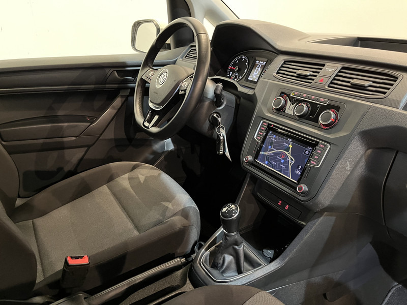 Volkswagen Caddy 2.0 TDI L1H1 BMT Highline / Euro 6 / Airco / Cruise Control / CarPlay / Trekhaak / PDC / Navigatie - Mali kombi: slika 3 Volkswagen Caddy 2.0 TDI L1H1 BMT Highline / Euro 6 / Airco / Cruise Control / CarPlay / Trekhaak / PDC / Navigatie - Mali kombi: slika 3