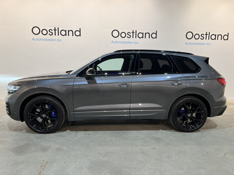 Volkswagen Touareg R 3.0 TSi 462 PK eHybrid 4MOTION Full Options / Luchtvering / IQ Matrix / 360 Camera / Panoramadak / Head-Up / Leder / Stoelventilatie / Stoelverwarming - SUV: slika 3 Volkswagen Touareg R 3.0 TSi 462 PK eHybrid 4MOTION Full Options / Luchtvering / IQ Matrix / 360 Camera / Panoramadak / Head-Up / Leder / Stoelventilatie / Stoelverwarming - SUV: slika 3
