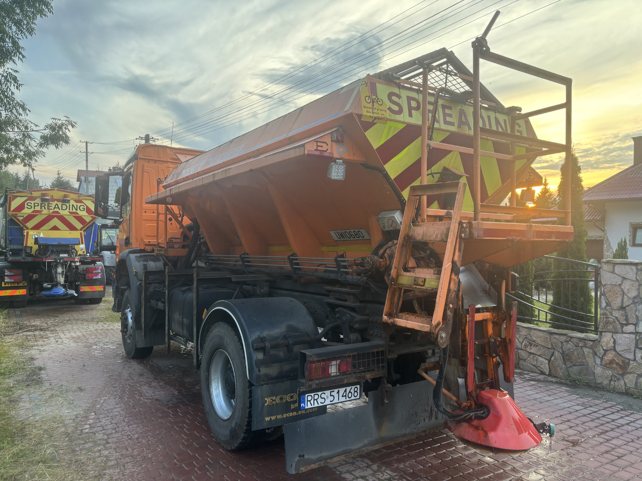 Mercedes AROCS 1824 4X4 GRITTER/SPREADER/PLOUGH lizing Mercedes AROCS 1824 4X4 GRITTER/SPREADER/PLOUGH: slika 15 Mercedes AROCS 1824 4X4 GRITTER/SPREADER/PLOUGH lizing Mercedes AROCS 1824 4X4 GRITTER/SPREADER/PLOUGH: slika 15