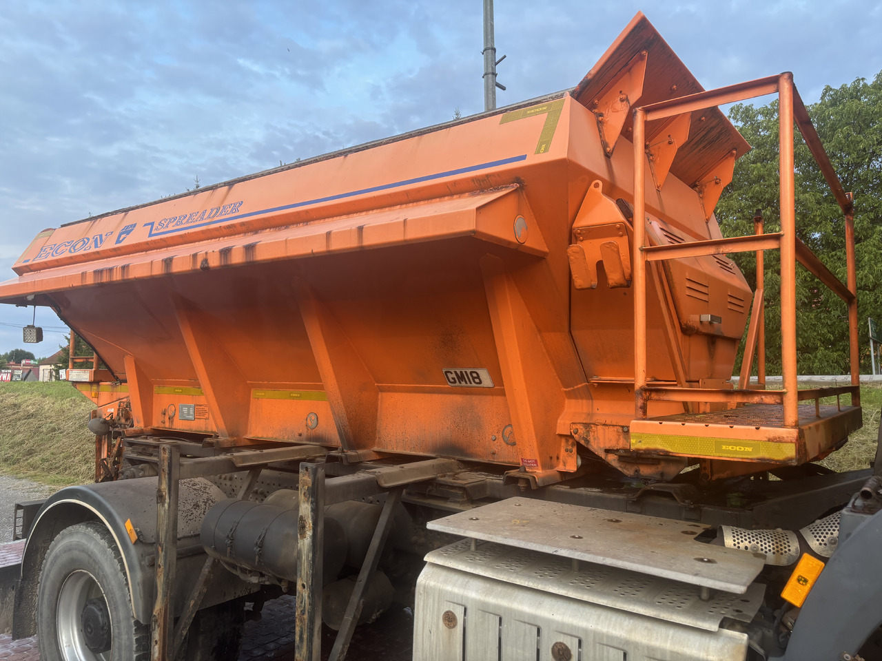 Mercedes AROCS 1824 4X4 GRITTER/SPREADER/PLOUGH lizing Mercedes AROCS 1824 4X4 GRITTER/SPREADER/PLOUGH: slika 7 Mercedes AROCS 1824 4X4 GRITTER/SPREADER/PLOUGH lizing Mercedes AROCS 1824 4X4 GRITTER/SPREADER/PLOUGH: slika 7