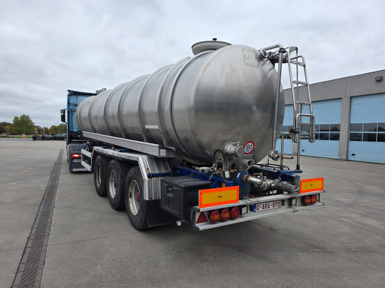 MAGYAR - Polprikolica cisterna: slika 5 MAGYAR - Polprikolica cisterna: slika 5