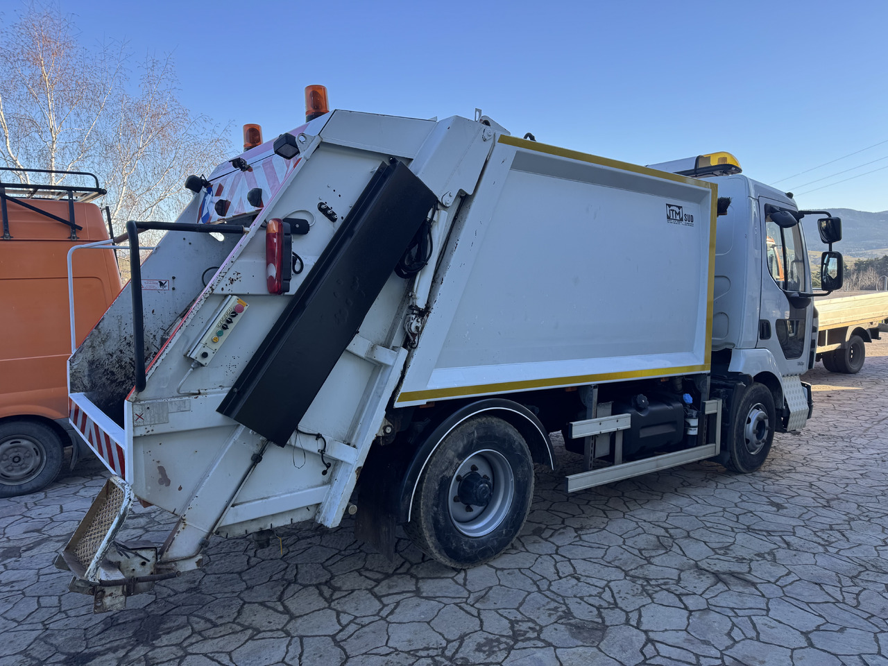 Renault Midlum 180 DXi - Smetarski tovornjak: slika 4 Renault Midlum 180 DXi - Smetarski tovornjak: slika 4