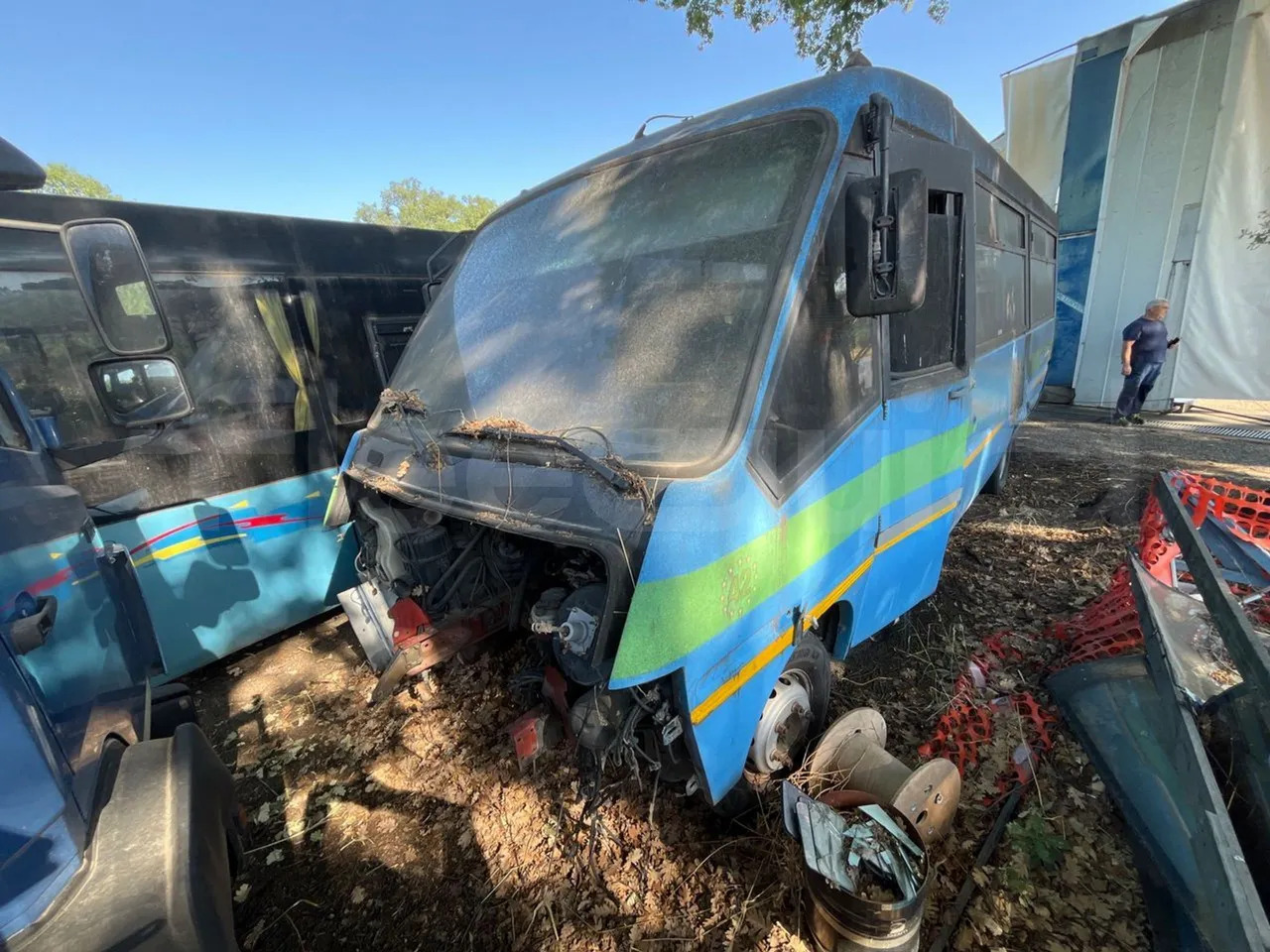 Bundle di 4 mezzi Iveco - Cacciamali Man - 10.180 HOCL Man - Neoplan Neoplan - N4011 - Mestni avtobus: slika 1 Bundle di 4 mezzi Iveco - Cacciamali Man - 10.180 HOCL Man - Neoplan Neoplan - N4011 - Mestni avtobus: slika 1
