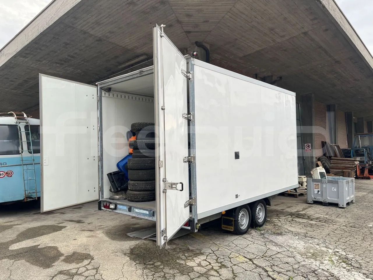 Humbaur Rimorchio - Potovalni avtobus: slika 5 Humbaur Rimorchio - Potovalni avtobus: slika 5