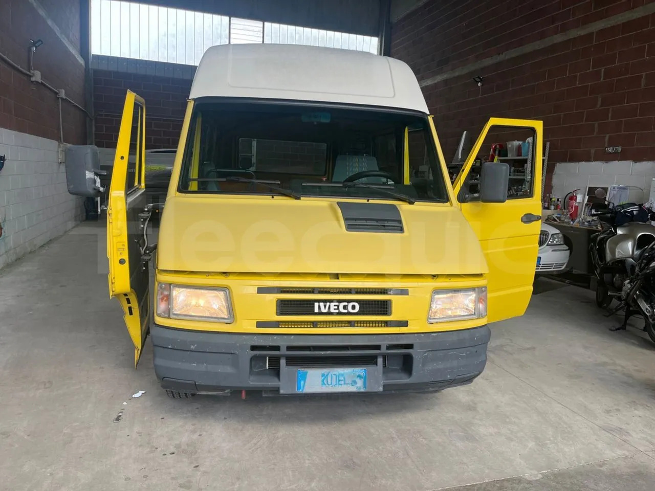 Iveco Daily - Šolski avtobus: slika 2 Iveco Daily - Šolski avtobus: slika 2