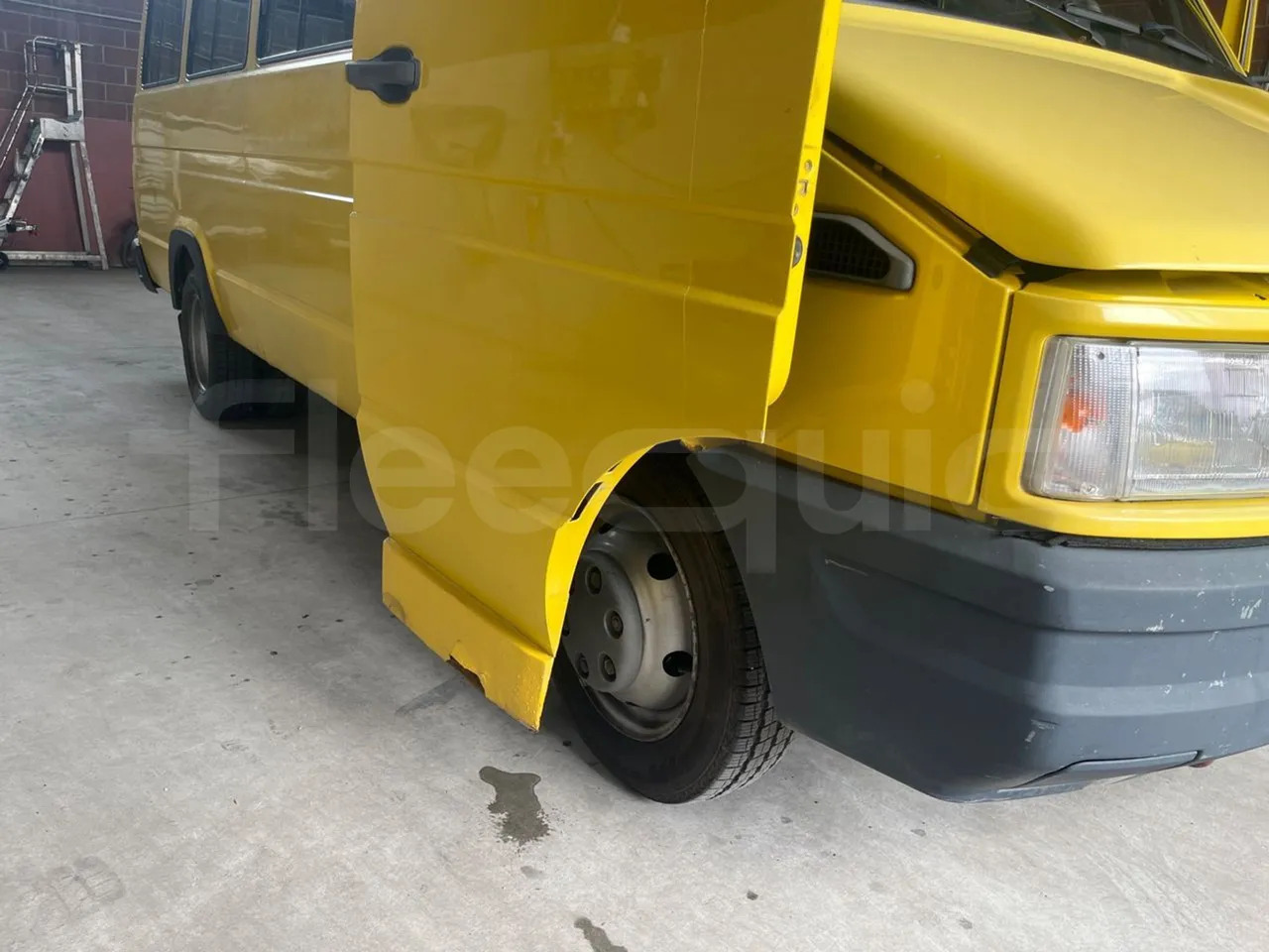 Iveco Daily - Šolski avtobus: slika 1 Iveco Daily - Šolski avtobus: slika 1