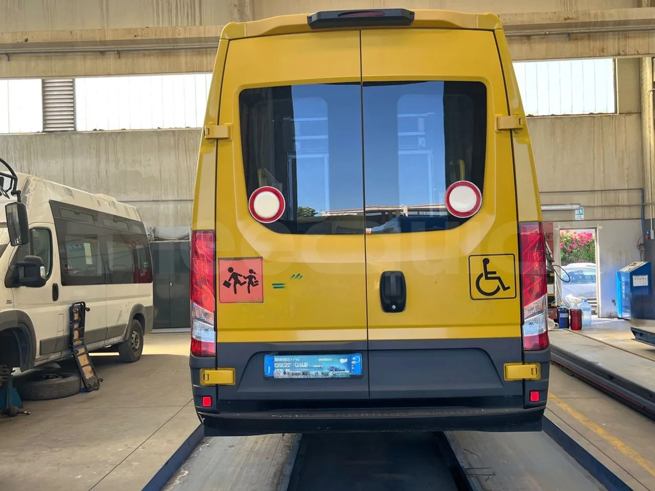 Iveco Daily - Šolski avtobus: slika 5 Iveco Daily - Šolski avtobus: slika 5