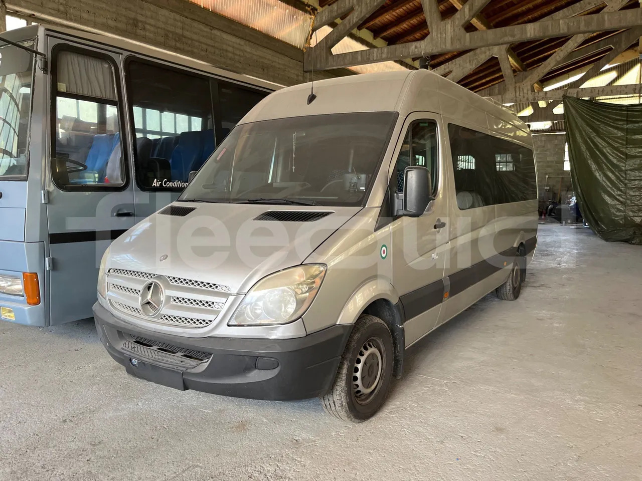 Mercedes-Benz Evobus 0315U - Minibus, Potniški kombi: slika 1 Mercedes-Benz Evobus 0315U - Minibus, Potniški kombi: slika 1