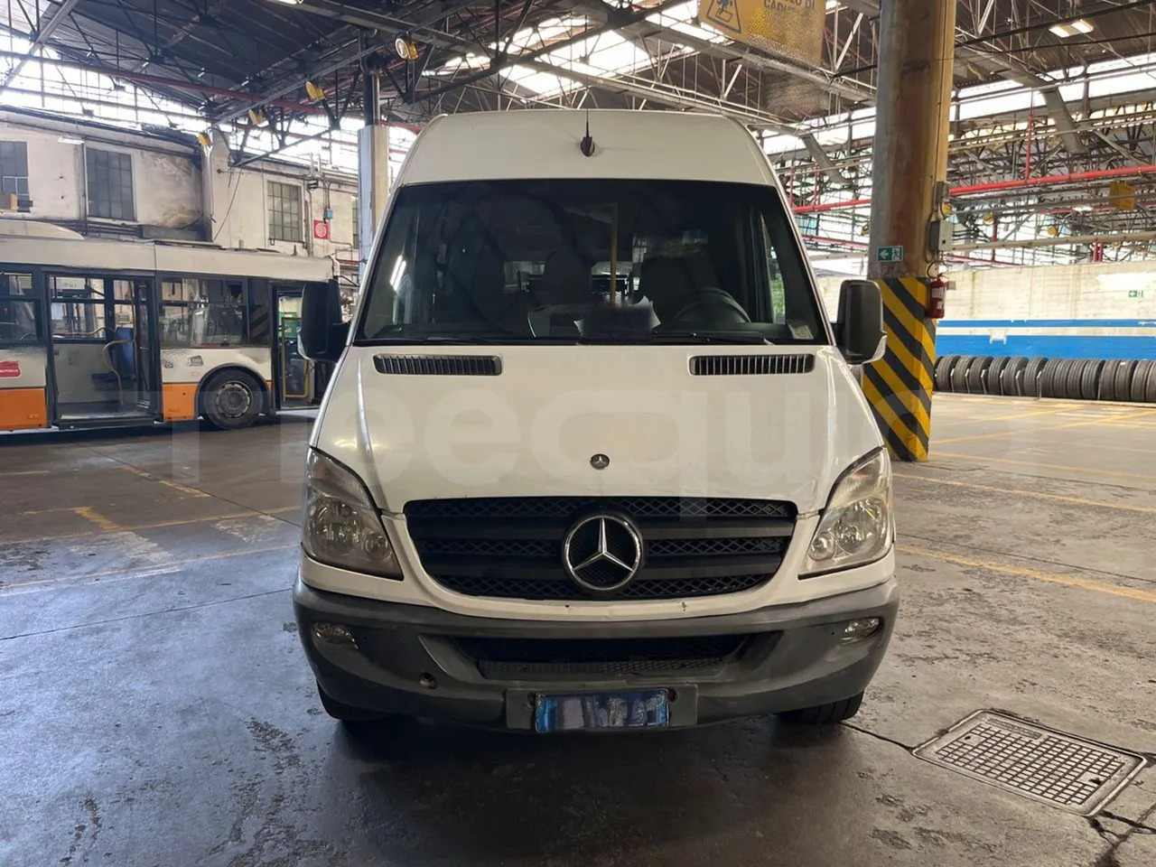 Mercedes-Benz Sprinter - Minibus, Potniški kombi: slika 2 Mercedes-Benz Sprinter - Minibus, Potniški kombi: slika 2