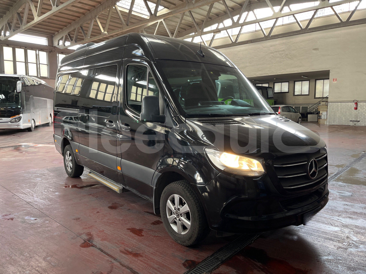 Mercedes-Benz Sprinter - Potovalni avtobus: slika 1 Mercedes-Benz Sprinter - Potovalni avtobus: slika 1