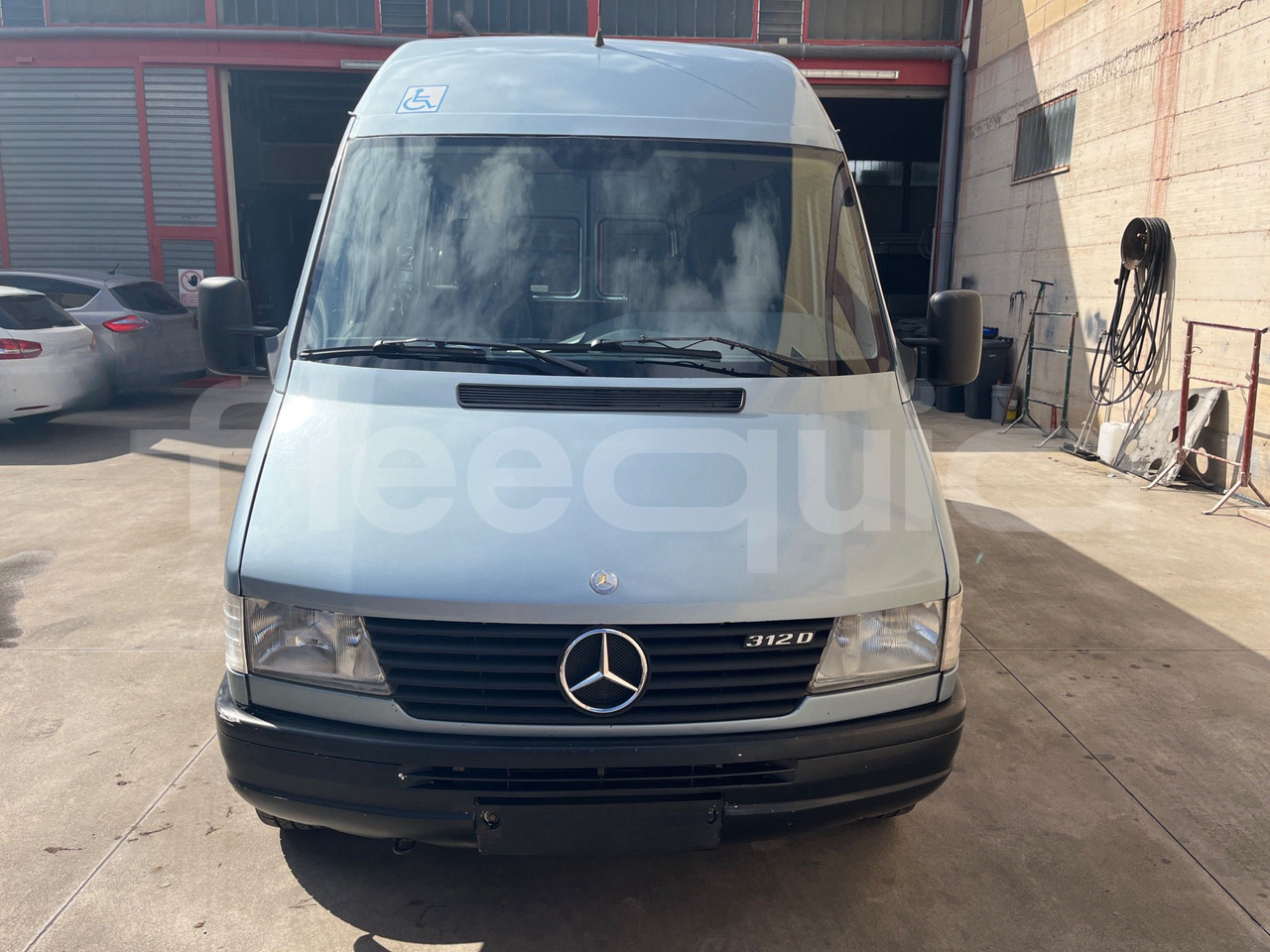 Mercedes-Benz Sprinter - Potovalni avtobus: slika 2 Mercedes-Benz Sprinter - Potovalni avtobus: slika 2
