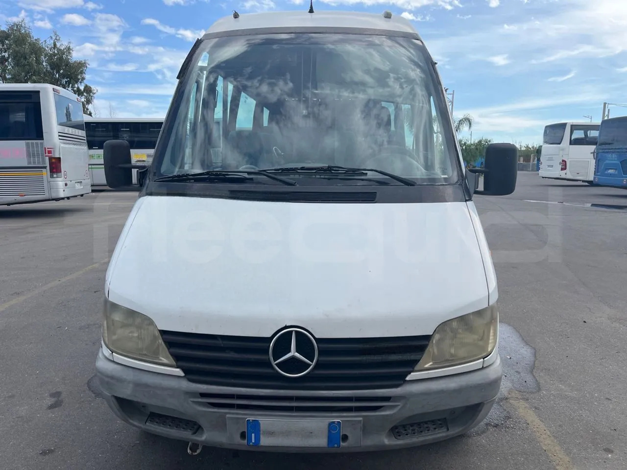 Mercedes-Benz Sprinter - Primestni avtobus: slika 2 Mercedes-Benz Sprinter - Primestni avtobus: slika 2