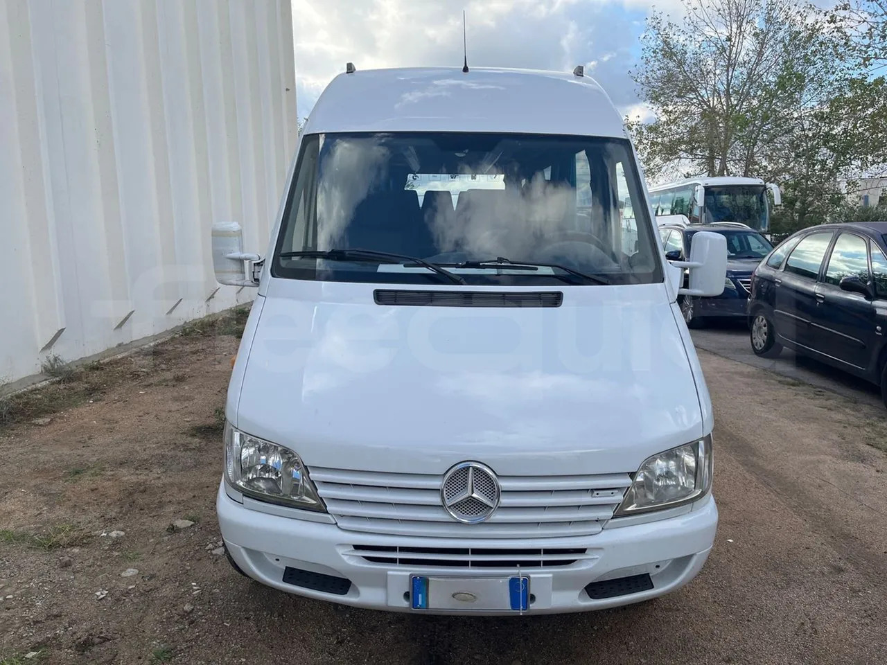 Mercedes-Benz Sprinter - Primestni avtobus: slika 2 Mercedes-Benz Sprinter - Primestni avtobus: slika 2