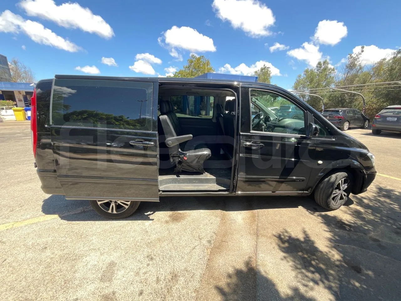 Minibus, Potniški kombi Mercedes-Benz Vito: slika 12