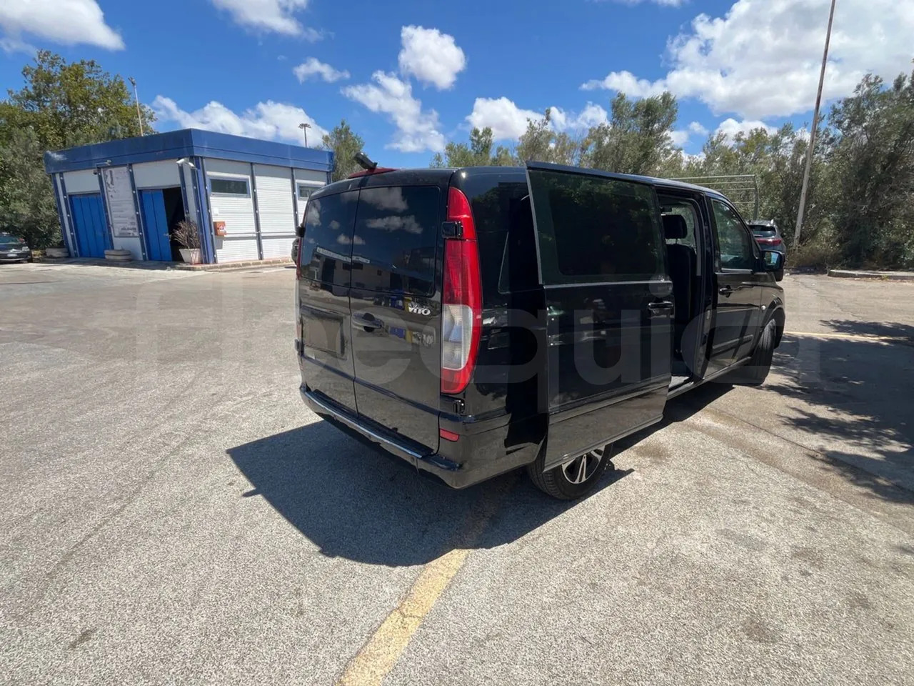Minibus, Potniški kombi Mercedes-Benz Vito: slika 8