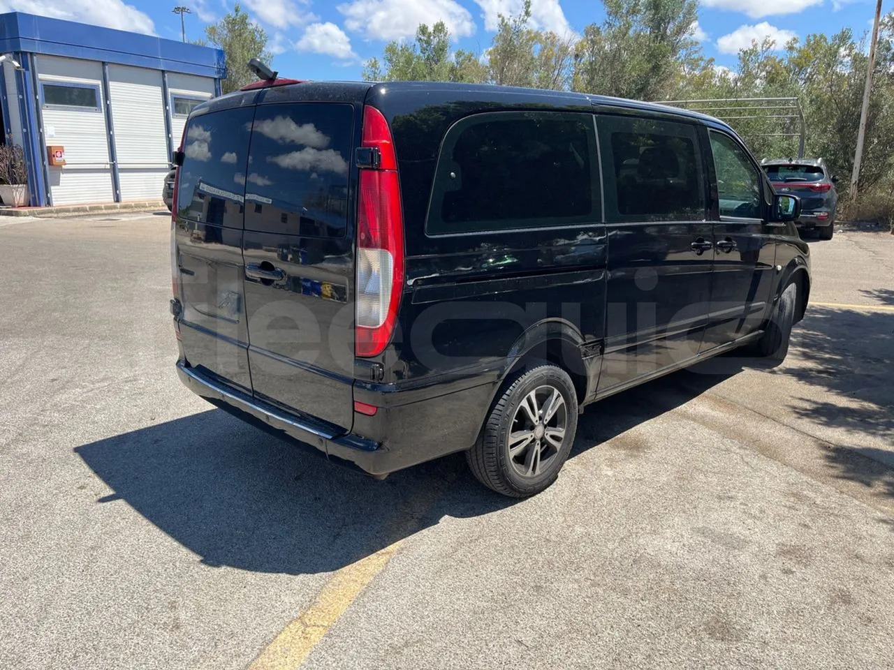 Minibus, Potniški kombi Mercedes-Benz Vito: slika 9