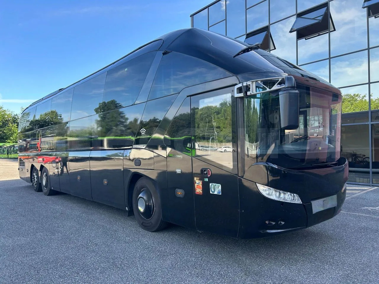 Neoplan Starliner - Potovalni avtobus: slika 1 Neoplan Starliner - Potovalni avtobus: slika 1