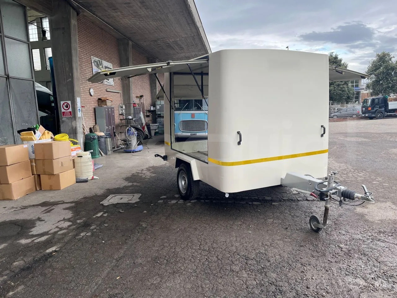 Pedretti M1500 - Potovalni avtobus: slika 1 Pedretti M1500 - Potovalni avtobus: slika 1