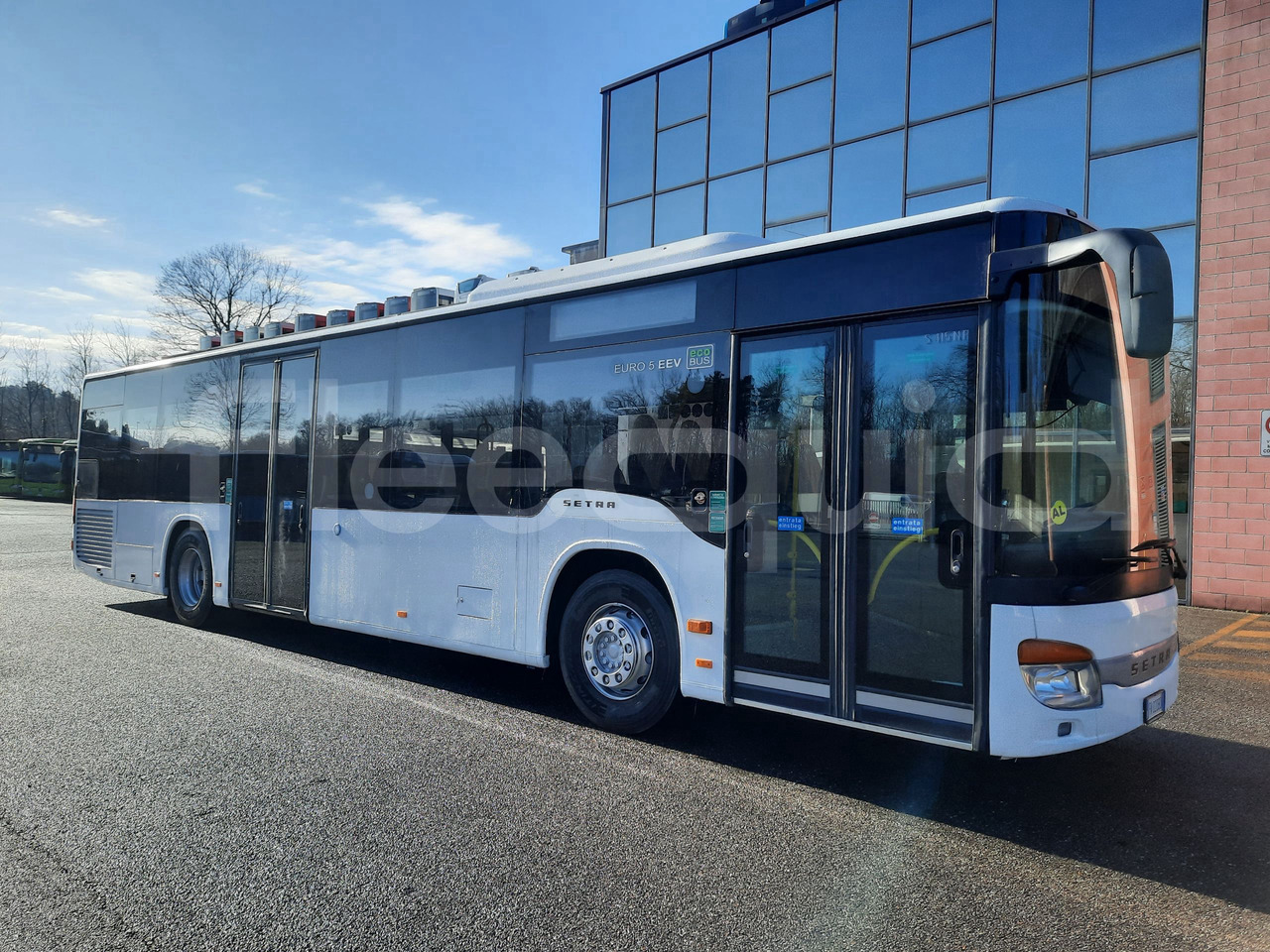 Setra S415 - Primestni avtobus: slika 1 Setra S415 - Primestni avtobus: slika 1