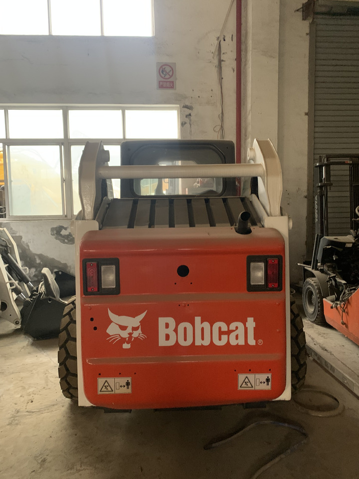 BOBCAT S185 - Mini nakladalec: slika 4 BOBCAT S185 - Mini nakladalec: slika 4