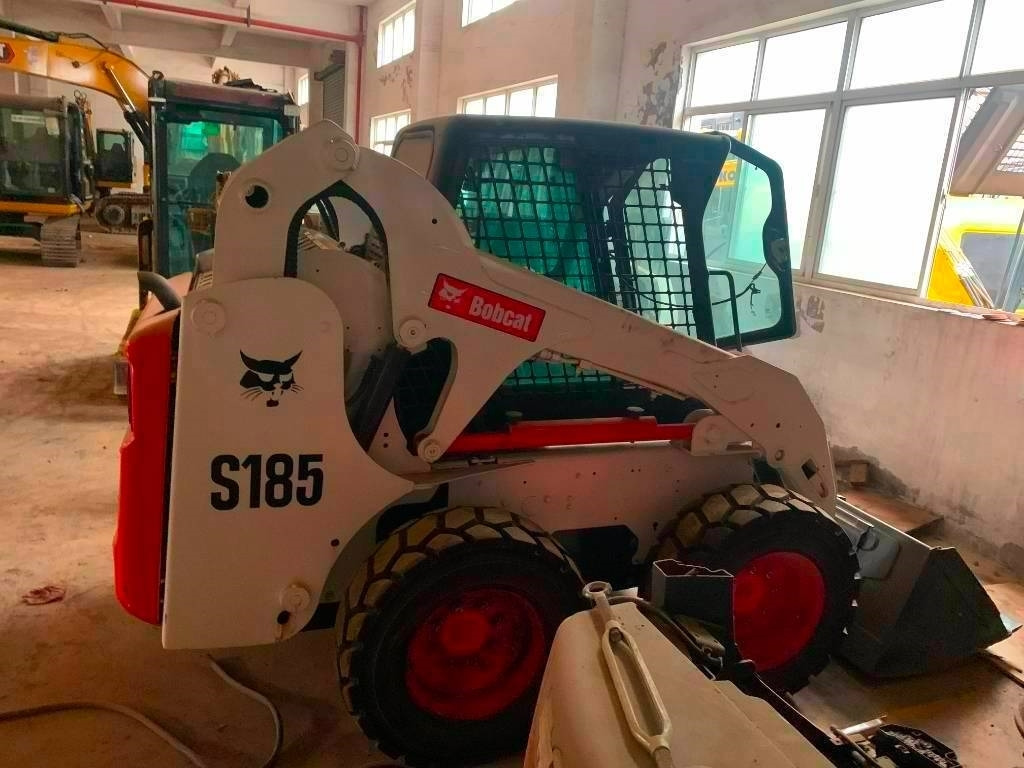 Bobcat S 185 - Mini nakladalec: slika 4 Bobcat S 185 - Mini nakladalec: slika 4