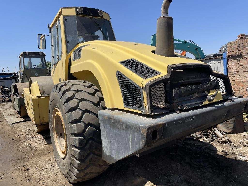 Bomag 226-4 - Kompaktor: slika 2 Bomag 226-4 - Kompaktor: slika 2