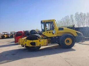 Bomag BW 220D-40 - Cestni valjar: slika 1 Bomag BW 220D-40 - Cestni valjar: slika 1