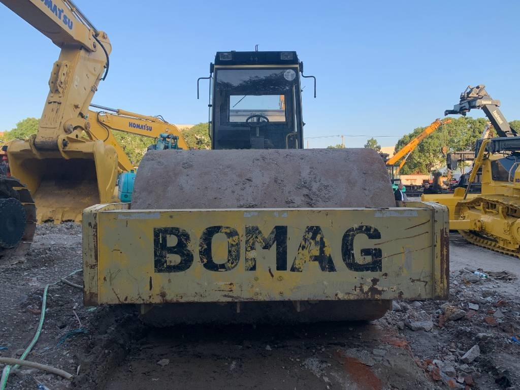 Bomag BW 225 D-3 - Cestni valjar: slika 2 Bomag BW 225 D-3 - Cestni valjar: slika 2
