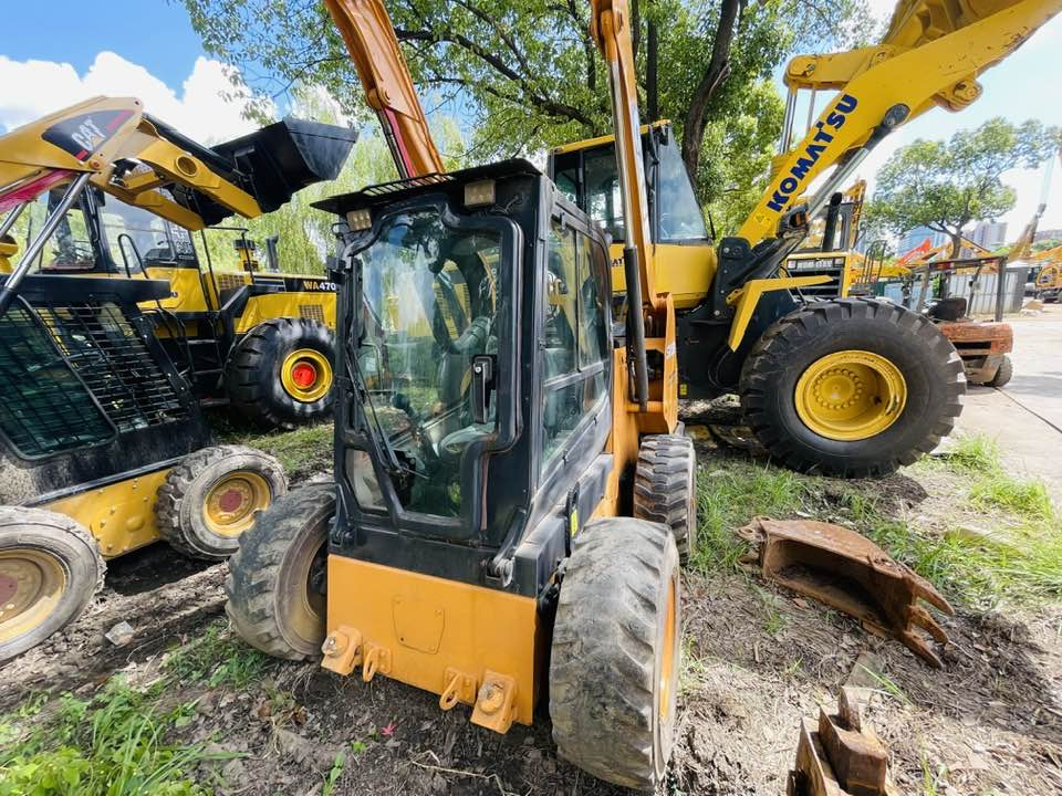 CASE SR250 - Mini nakladalec: slika 5 CASE SR250 - Mini nakladalec: slika 5