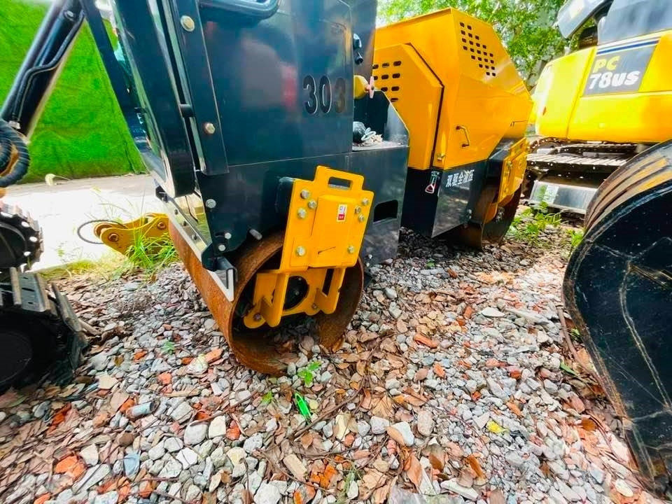 CAT 303 - Mini bager: slika 5 CAT 303 - Mini bager: slika 5
