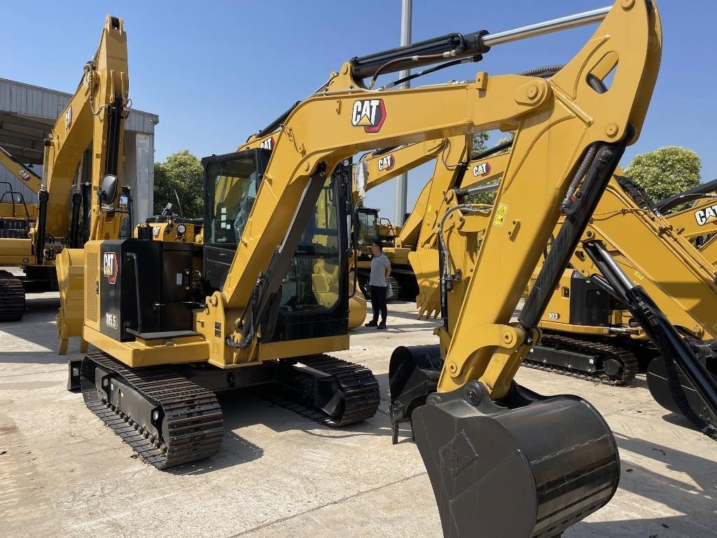 CAT 305.5 - Mini bager: slika 1 CAT 305.5 - Mini bager: slika 1