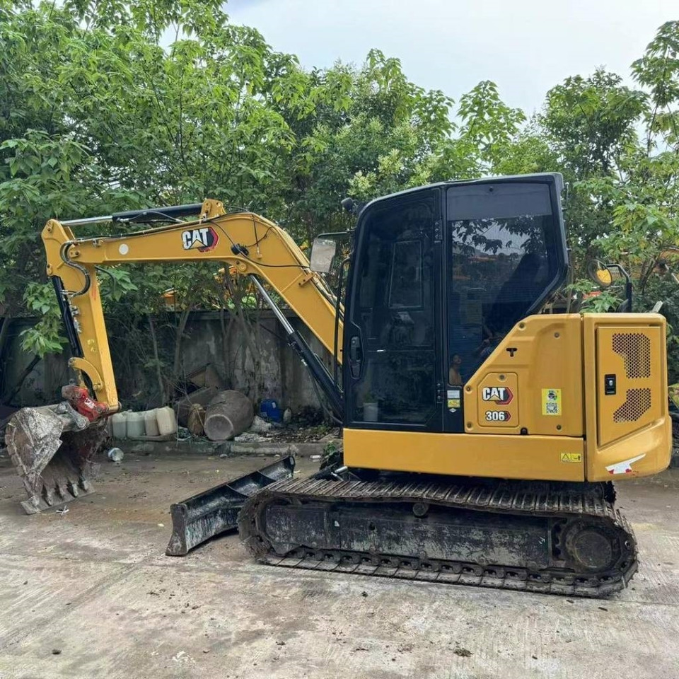 CAT 306 - Mini bager: slika 1 CAT 306 - Mini bager: slika 1