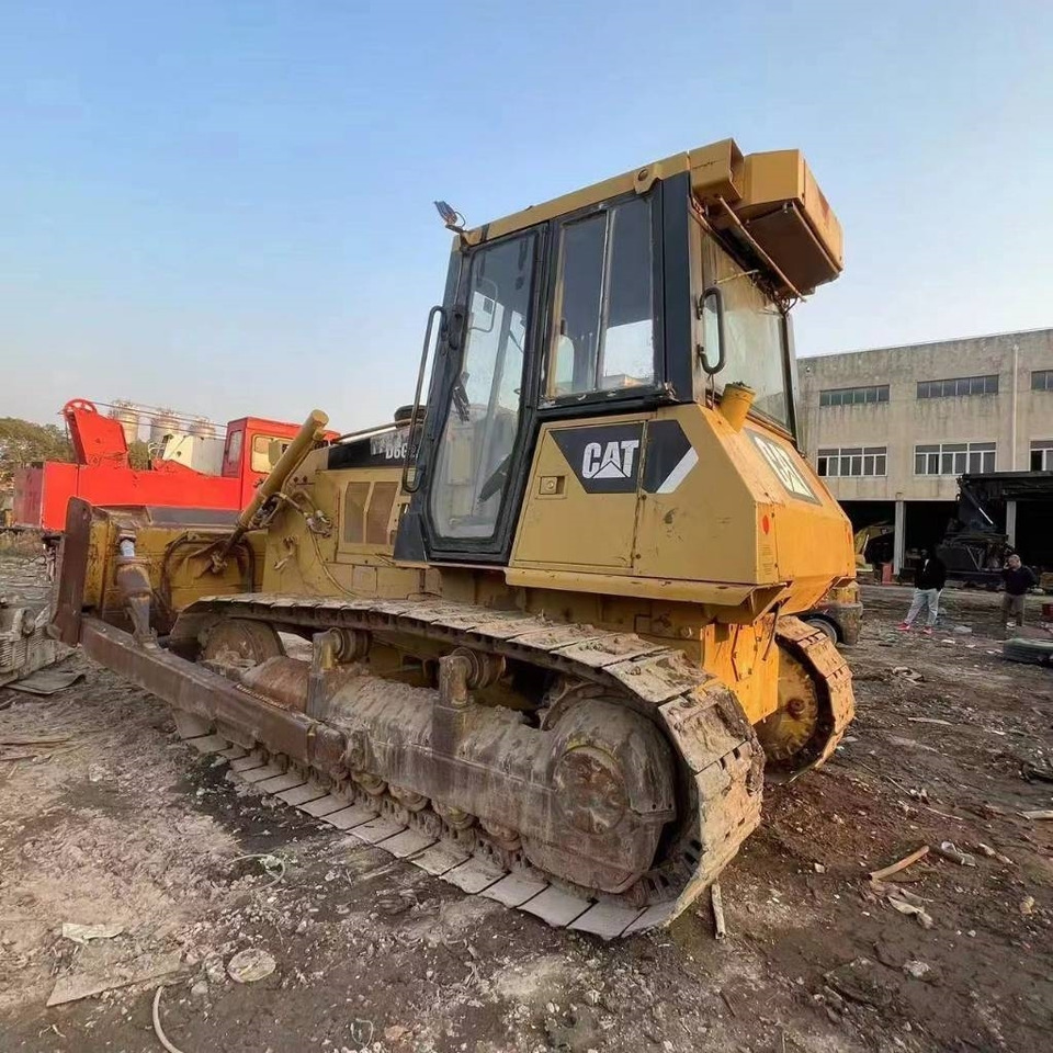 CAT D6G2 XL - Buldožer: slika 2 CAT D6G2 XL - Buldožer: slika 2