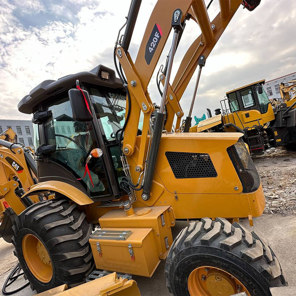 Caterpillar 420F - Bager nakladalec: slika 4 Caterpillar 420F - Bager nakladalec: slika 4