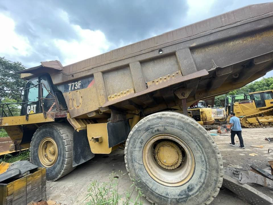 Caterpillar Cat 773f - Togi demper/ Demper za skale: slika 1 Caterpillar Cat 773f - Togi demper/ Demper za skale: slika 1