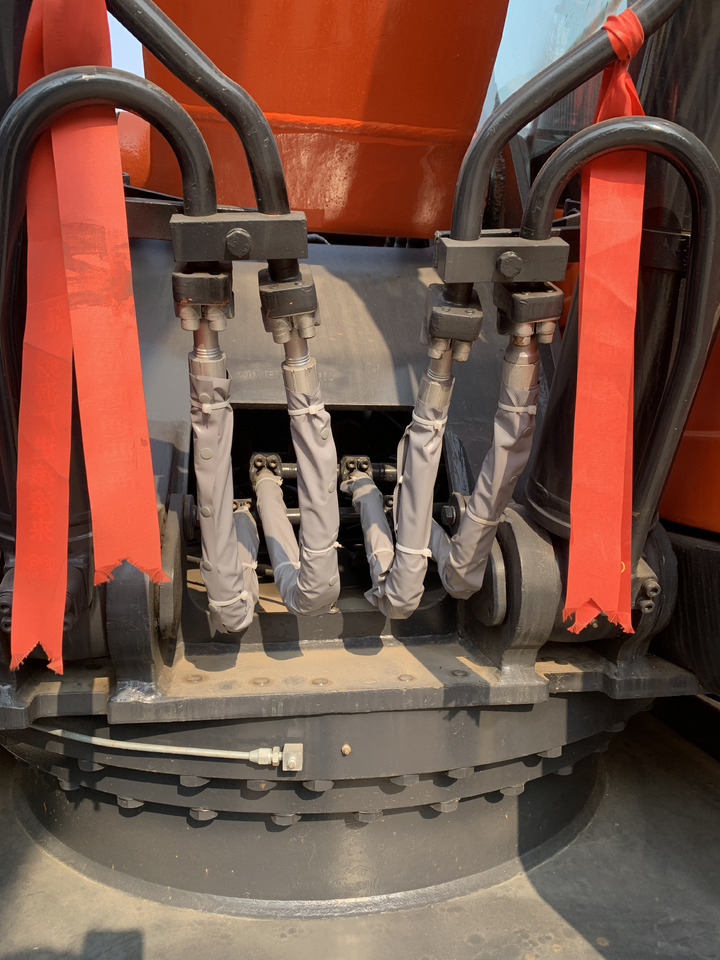 DOOSAN DX300LC-9C - Bager na kolesih: slika 5 DOOSAN DX300LC-9C - Bager na kolesih: slika 5