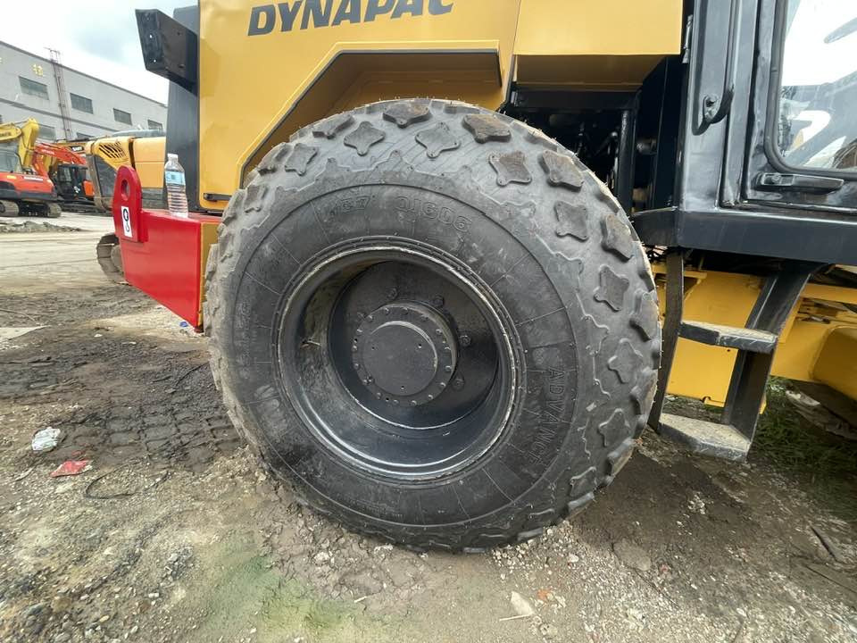 Dynapac Dynapac CA251D HASH(0x55b12a7716e8) - Cestni valjar: slika 4 Dynapac Dynapac CA251D HASH(0x55b12a7716e8) - Cestni valjar: slika 4