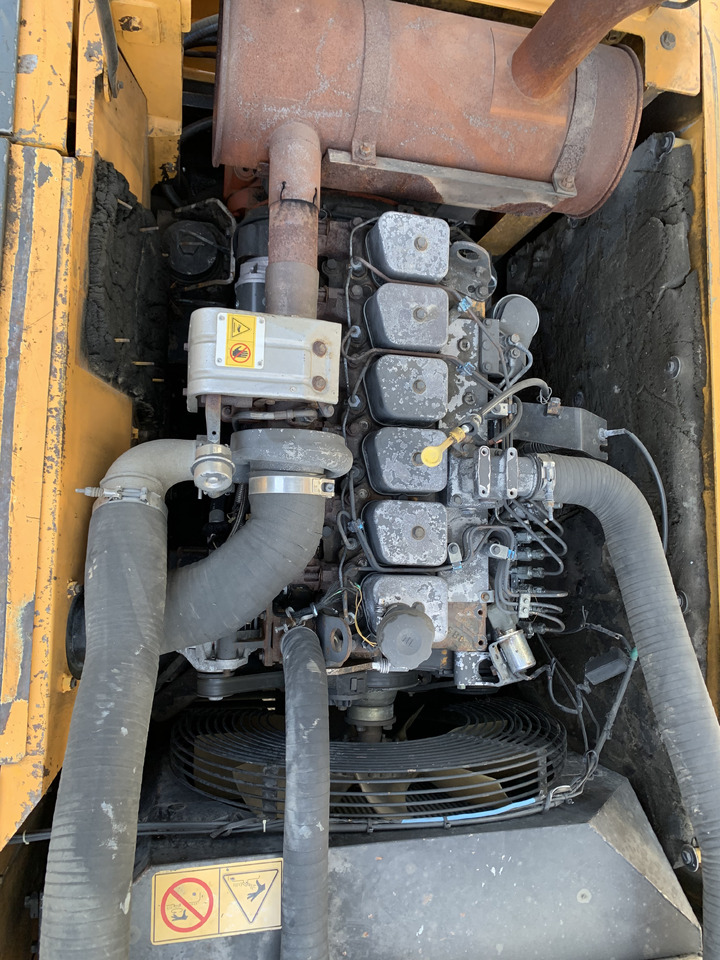HYUNDAI R210W-9 - Bager na kolesih: slika 3 HYUNDAI R210W-9 - Bager na kolesih: slika 3