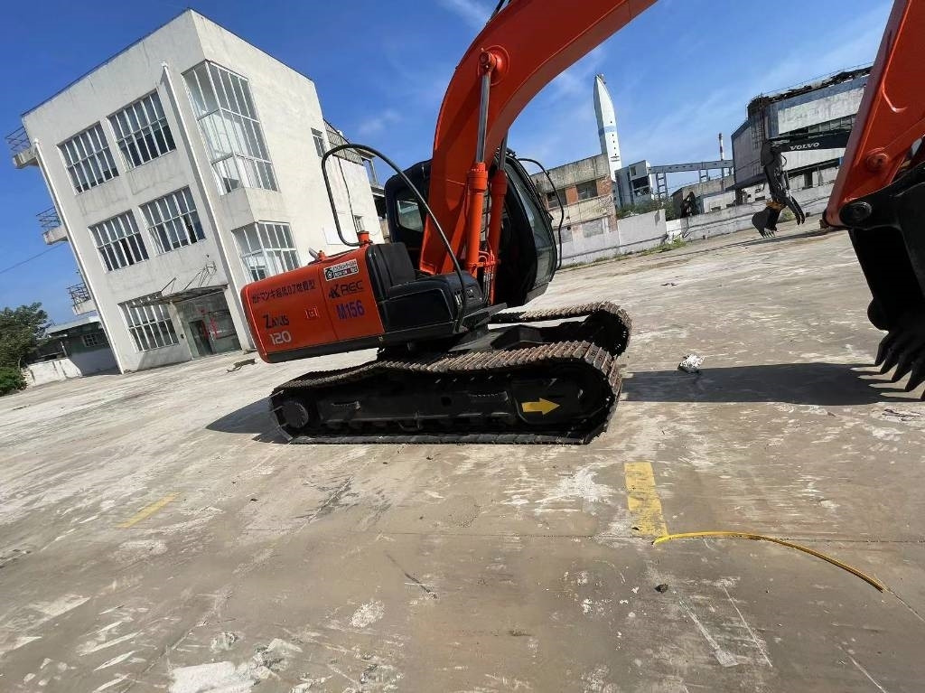 Hitachi ZX 120 - Bager goseničar: slika 3 Hitachi ZX 120 - Bager goseničar: slika 3