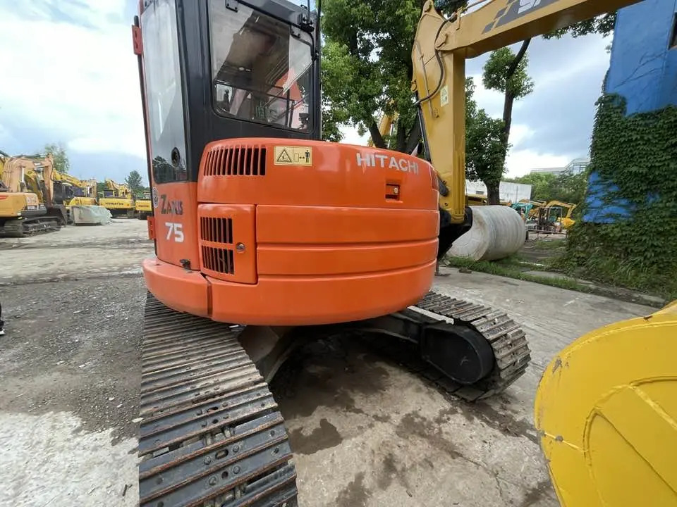 Hitachi ZX75US-7 - Mini bager: slika 2 Hitachi ZX75US-7 - Mini bager: slika 2