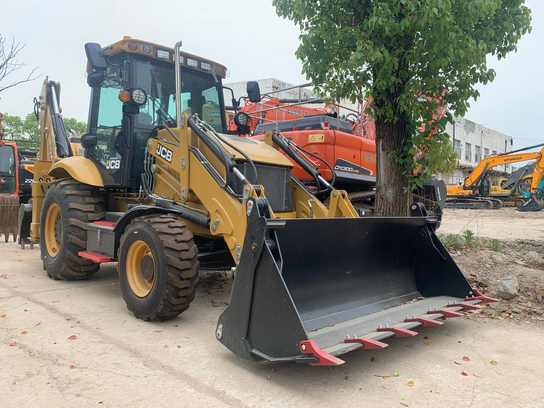 JCB 3CX - Bager nakladalec: slika 4 JCB 3CX - Bager nakladalec: slika 4