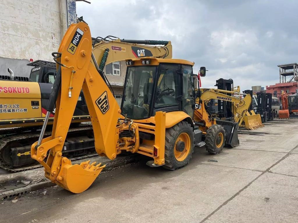 JCB 3CX - Bager nakladalec: slika 3 JCB 3CX - Bager nakladalec: slika 3