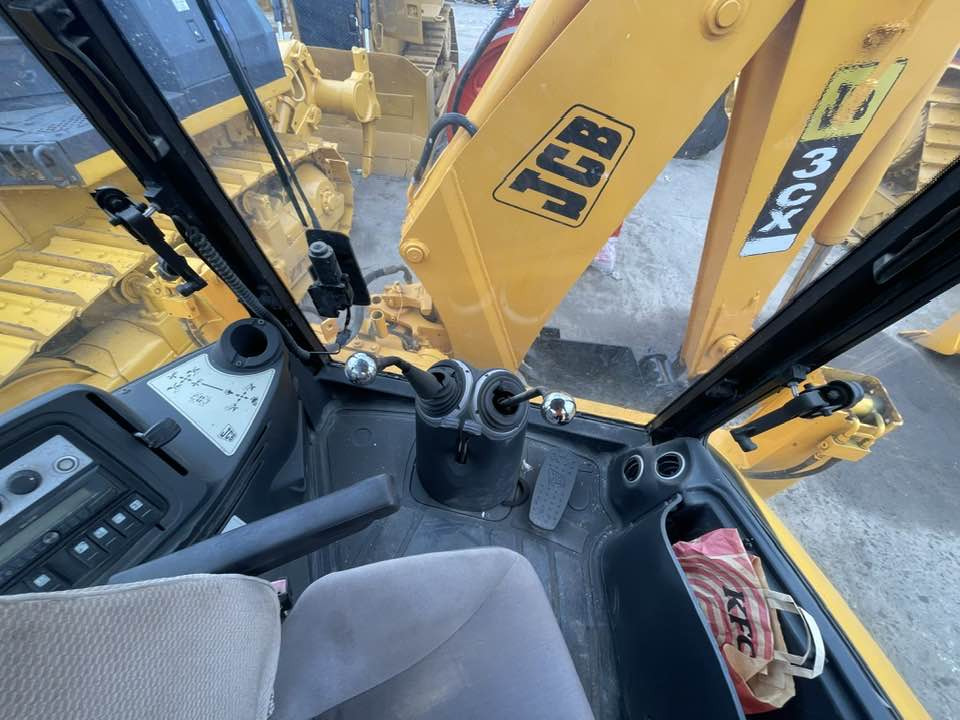 JCB 3CX - Bager nakladalec: slika 3 JCB 3CX - Bager nakladalec: slika 3