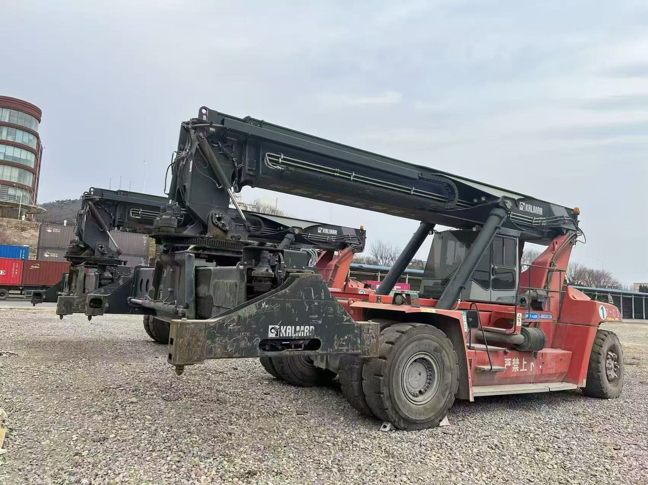 KALMAR DRT450 - Dosežni viličar: slika 4 KALMAR DRT450 - Dosežni viličar: slika 4