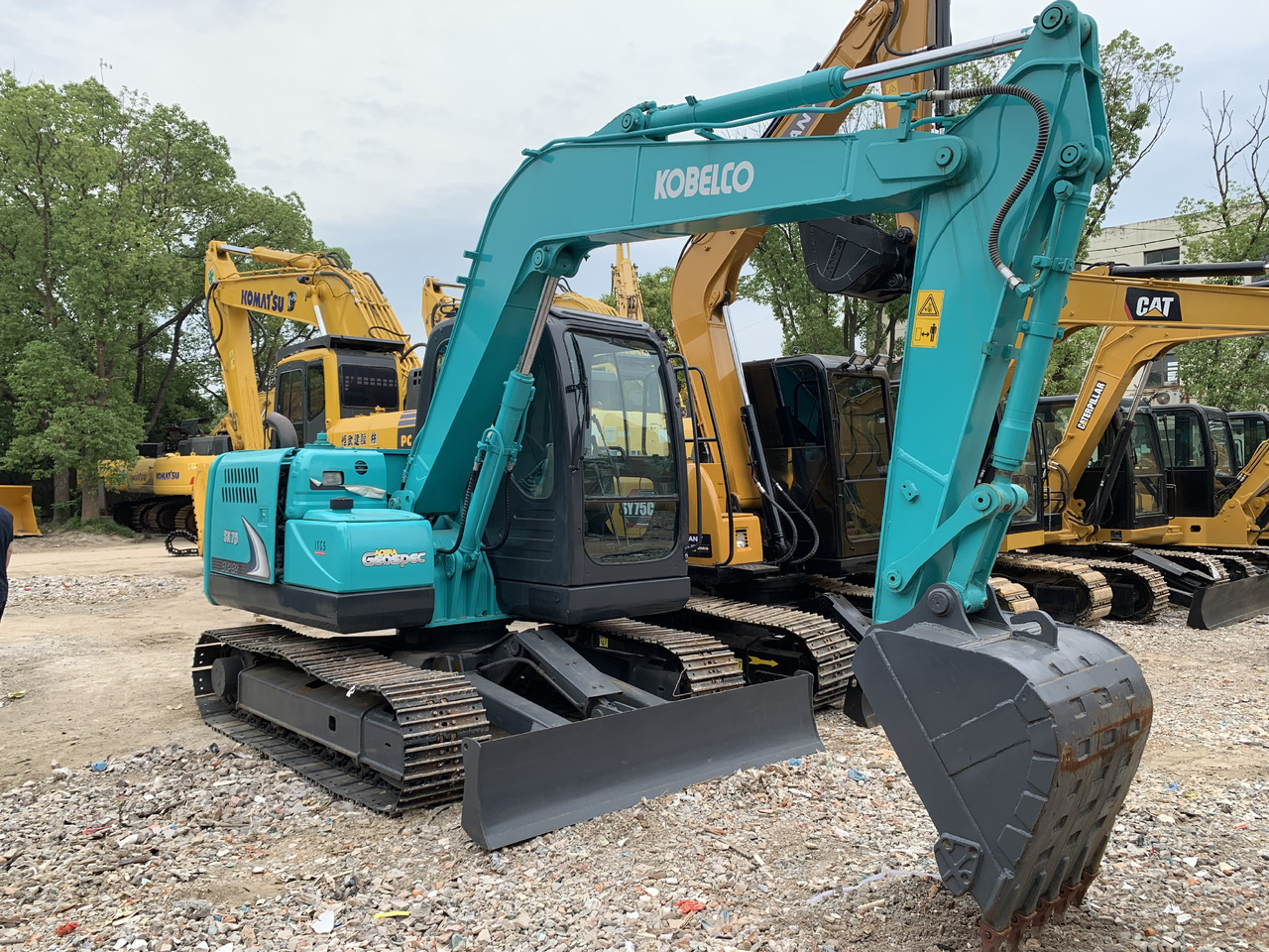 KOBELCO sk75-8 - Mini bager: slika 1 KOBELCO sk75-8 - Mini bager: slika 1