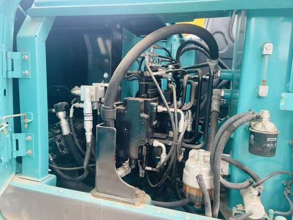 Kobelco SK75SR - Bager: slika 2 Kobelco SK75SR - Bager: slika 2