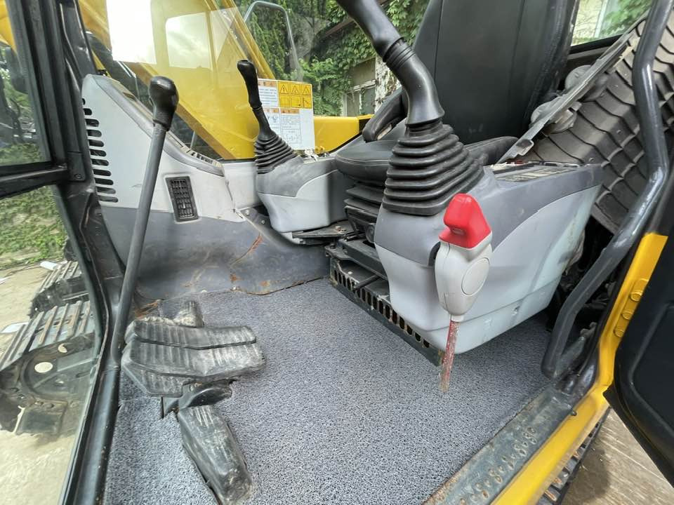 Komatsu PC130 - Bager: slika 4 Komatsu PC130 - Bager: slika 4