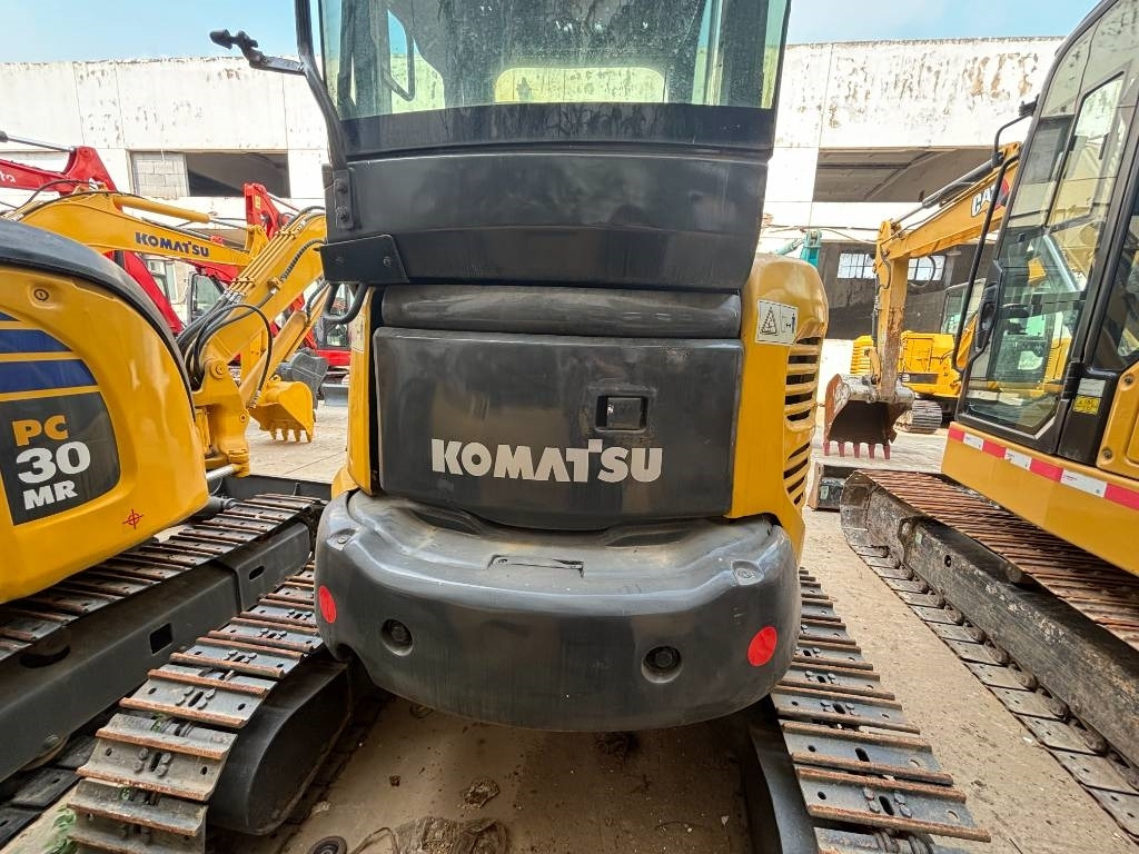 Komatsu PC35MR - Mini bager: slika 4 Komatsu PC35MR - Mini bager: slika 4